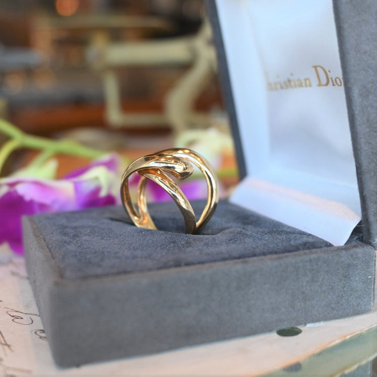 大振りユニークな ゴールドデザインリング