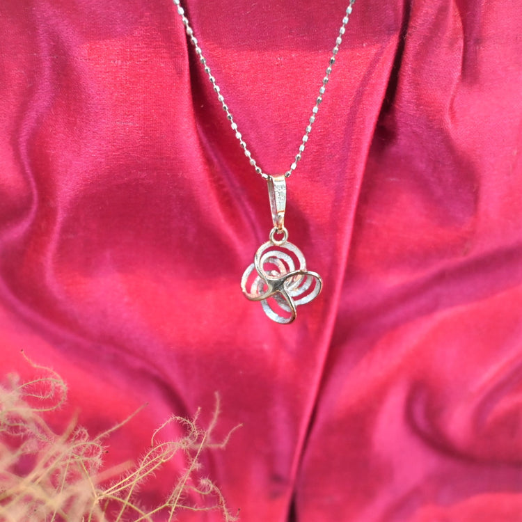 ダイヤモンドが綺麗に光る トップ W.GERMAN