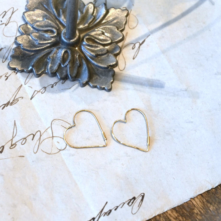 ハートフープ ピアス