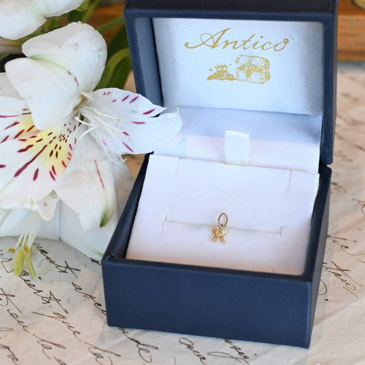 小さな小さな「K」チャーム