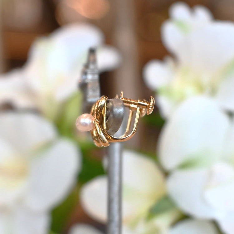 リボンが可愛い パールイヤリング