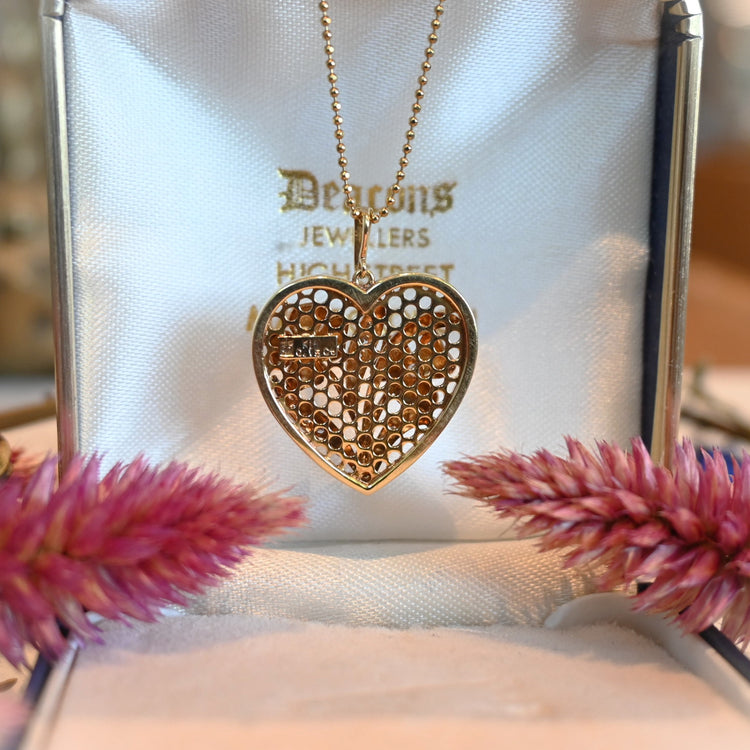 ダイヤモンド輝く 上品なトップ