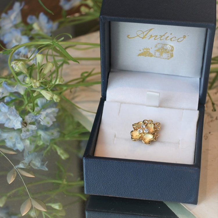 ゴールドのお花 トップ