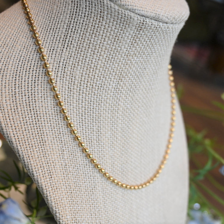 ぽってりとしたかわいい 大人なボールネックレス from ITALY