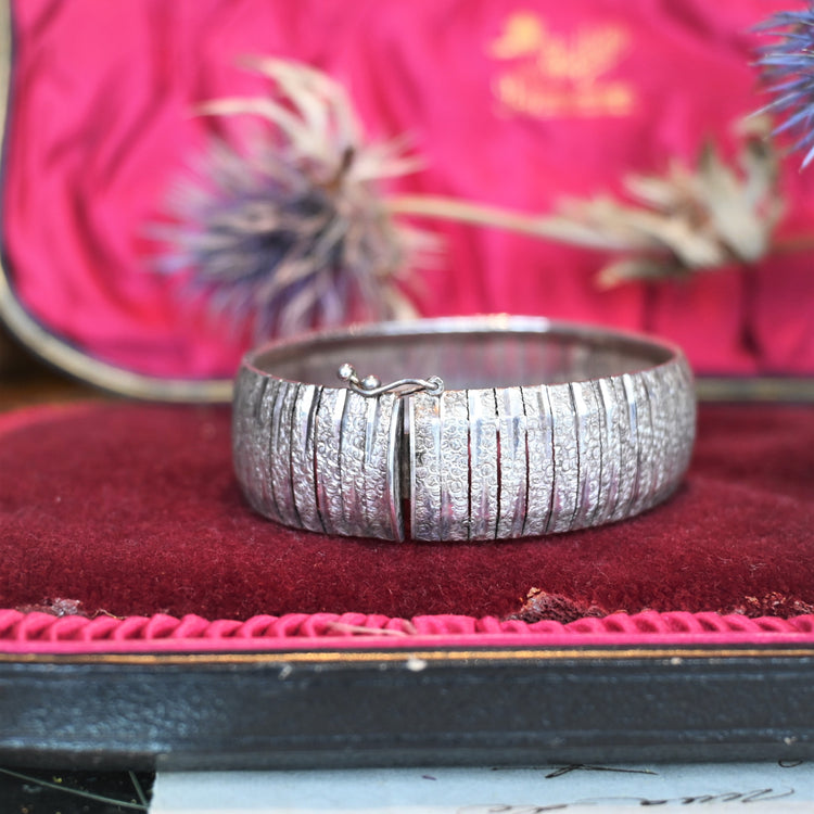 存在感抜群の ブレスレット from ITALY