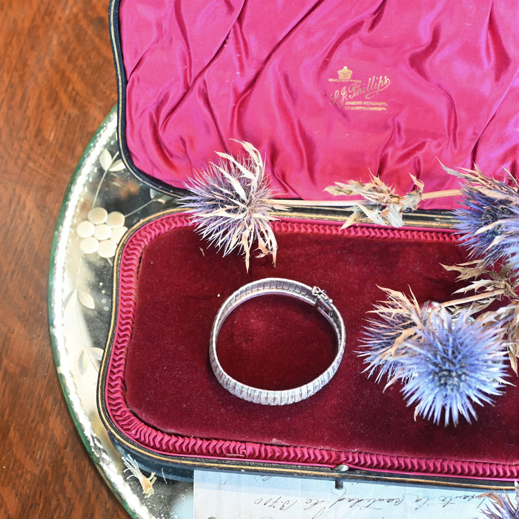 存在感抜群の ブレスレット from ITALY