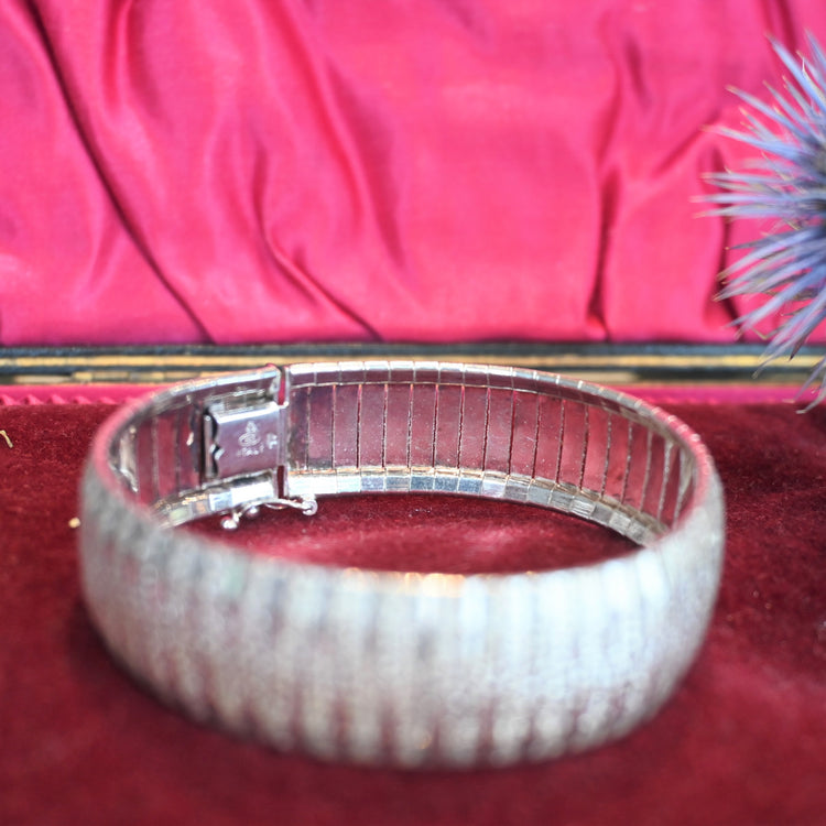 存在感抜群の ブレスレット from ITALY