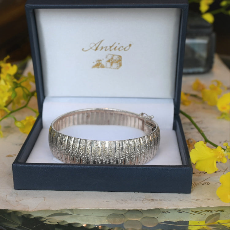 存在感抜群の ブレスレット from ITALY