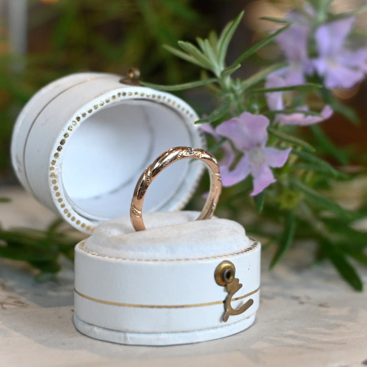 さりげなく美しいダイヤモンドリング(Y様お直し代込み)