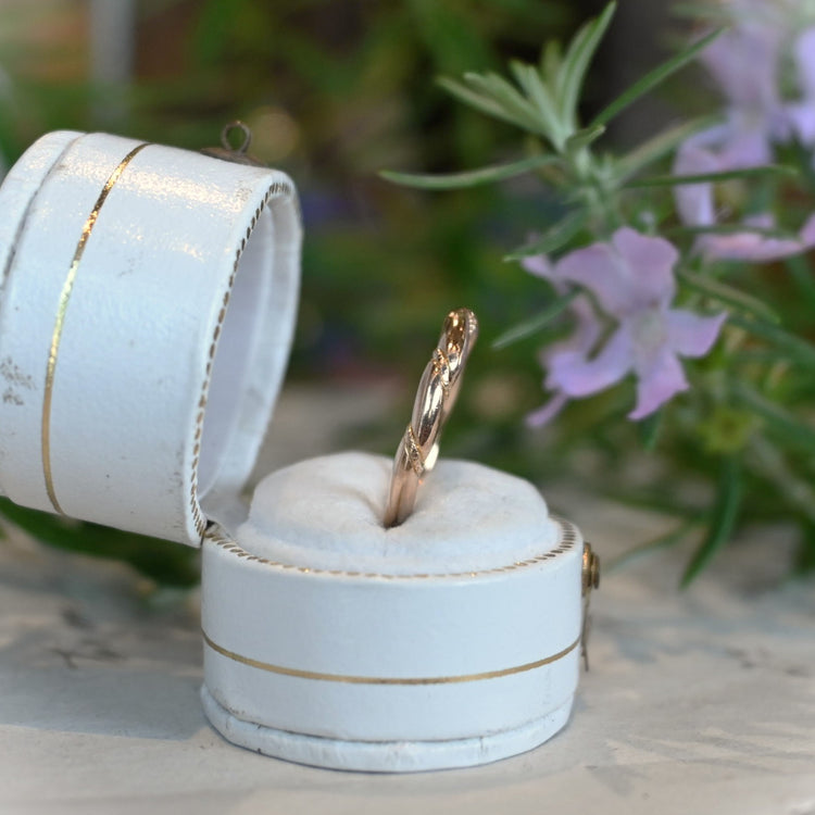 さりげなく美しいダイヤモンドリング(Y様お直し代込み)