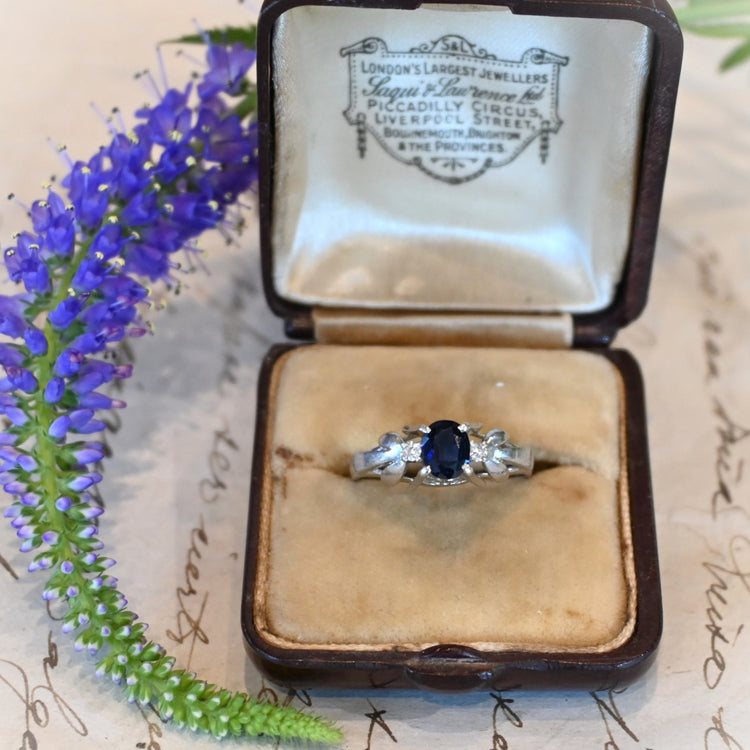 どこから見ても美しい サファイアリング