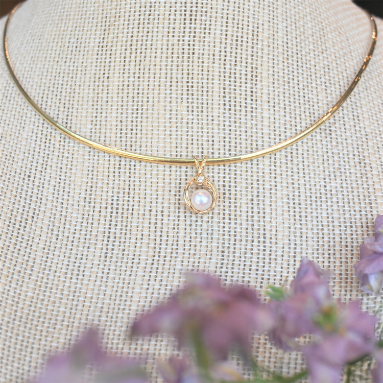 上品なパールトップ