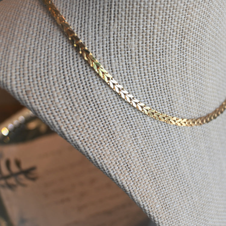 ゴールド デザインネックレス