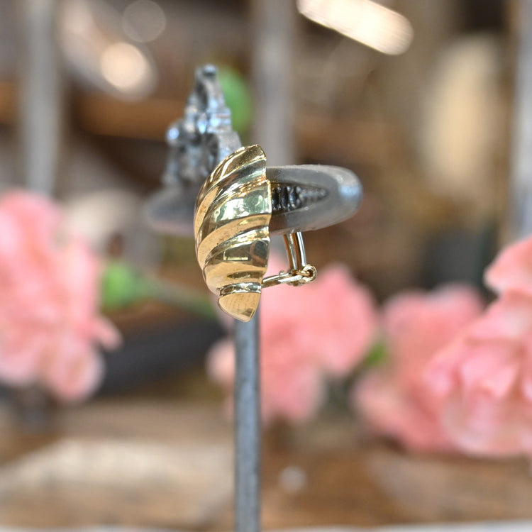 UNOAERRE 大振りイヤリング