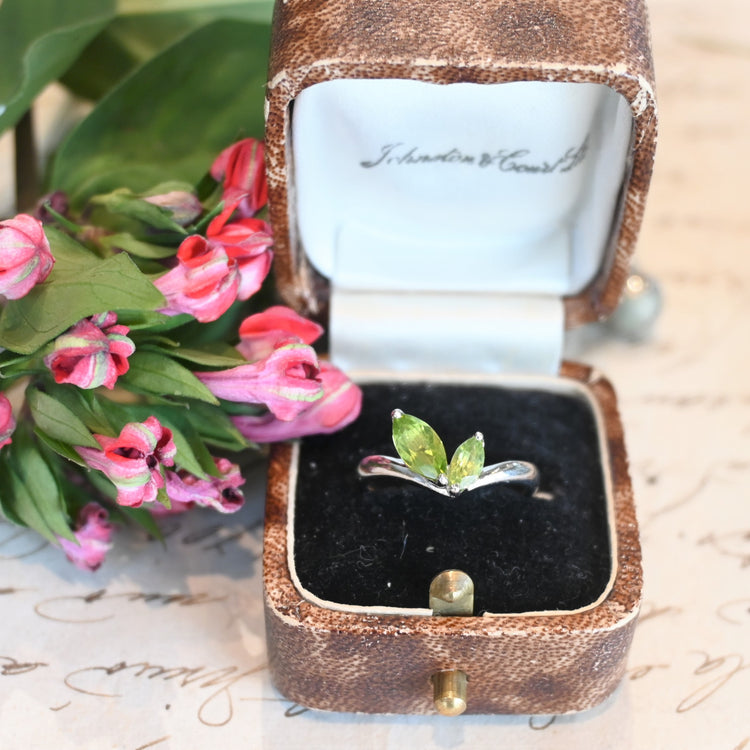 爽やかなペリドット リング