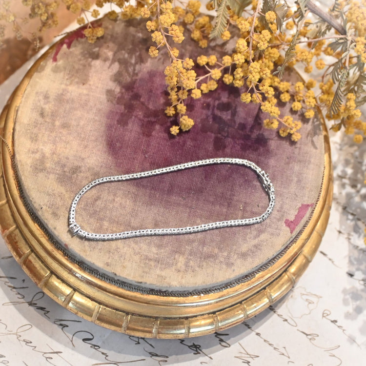 煌くダイヤモンドブレスレット