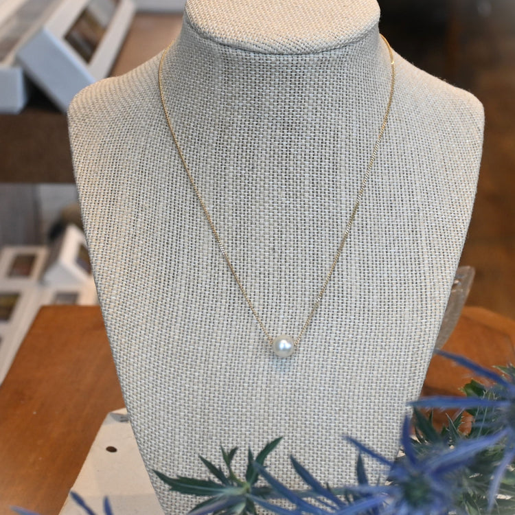 上品な 一粒パールネックレス