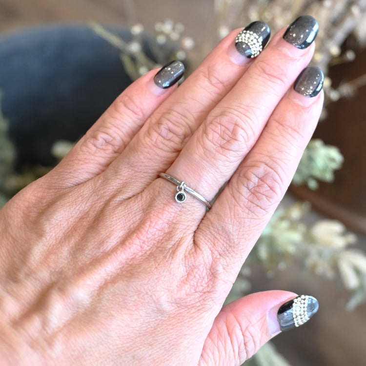 4℃ 一粒ダイヤがシンプルな リング