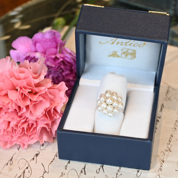 華やかな パールリング