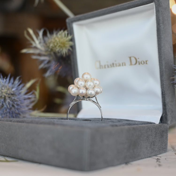 華やかな パールリング