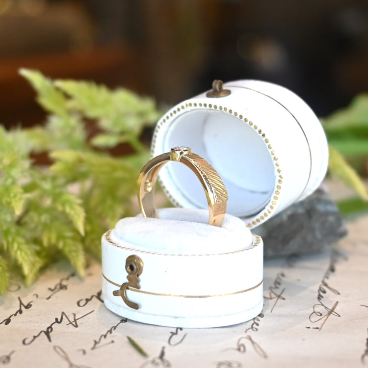 クラシカルなダイヤモンドリング