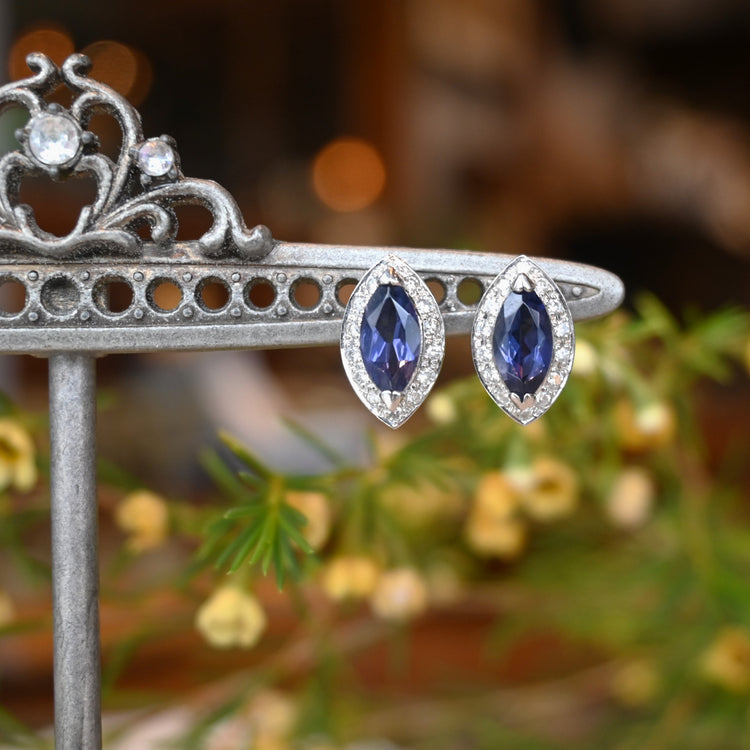 マーキーズカットのサファイアが美しい イヤリング