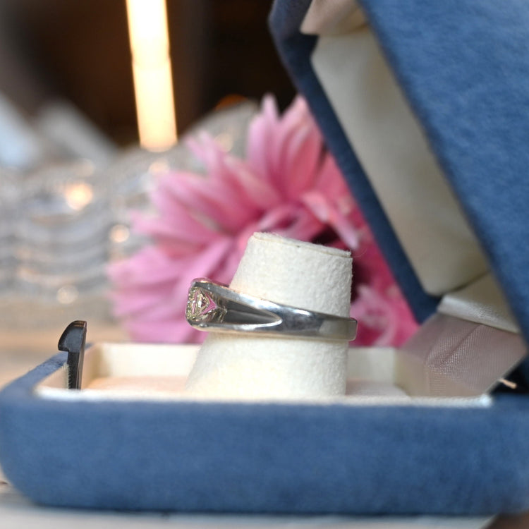 煌めく プラチナダイヤモンドリング