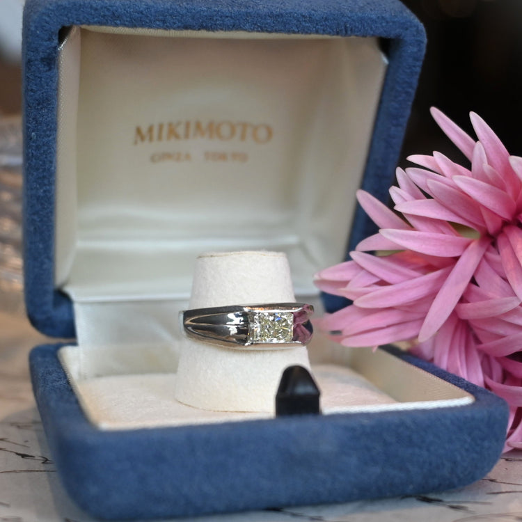 煌めく プラチナダイヤモンドリング