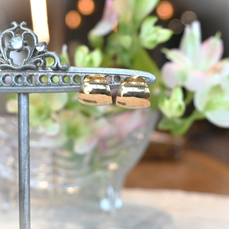 フォルムの可愛い デザインイヤリング