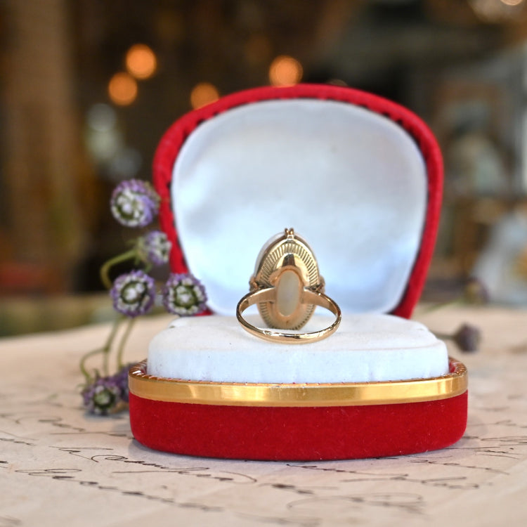 大きなオパール リング