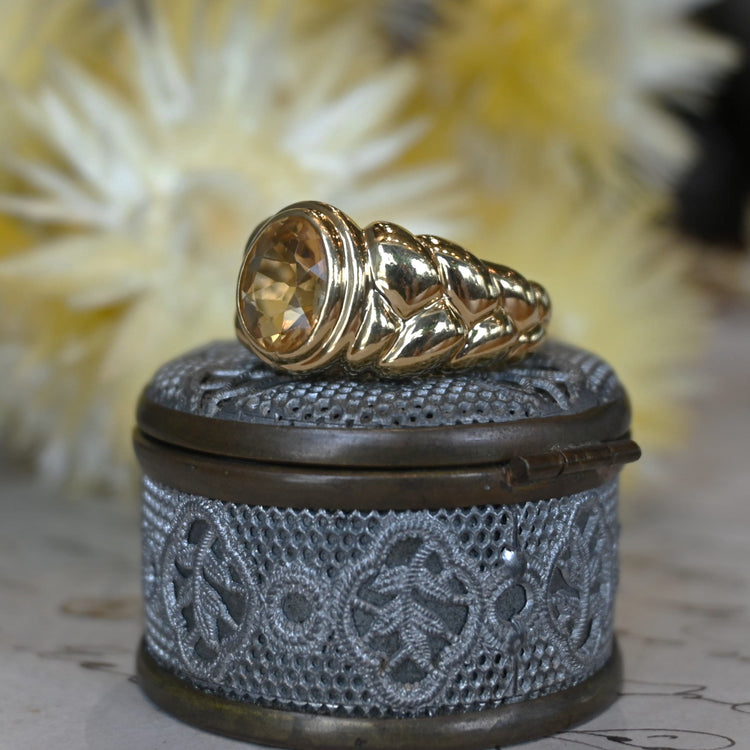 存在感のある シトリンリング