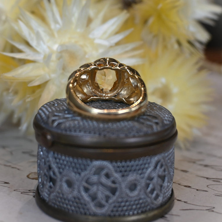 存在感のある シトリンリング