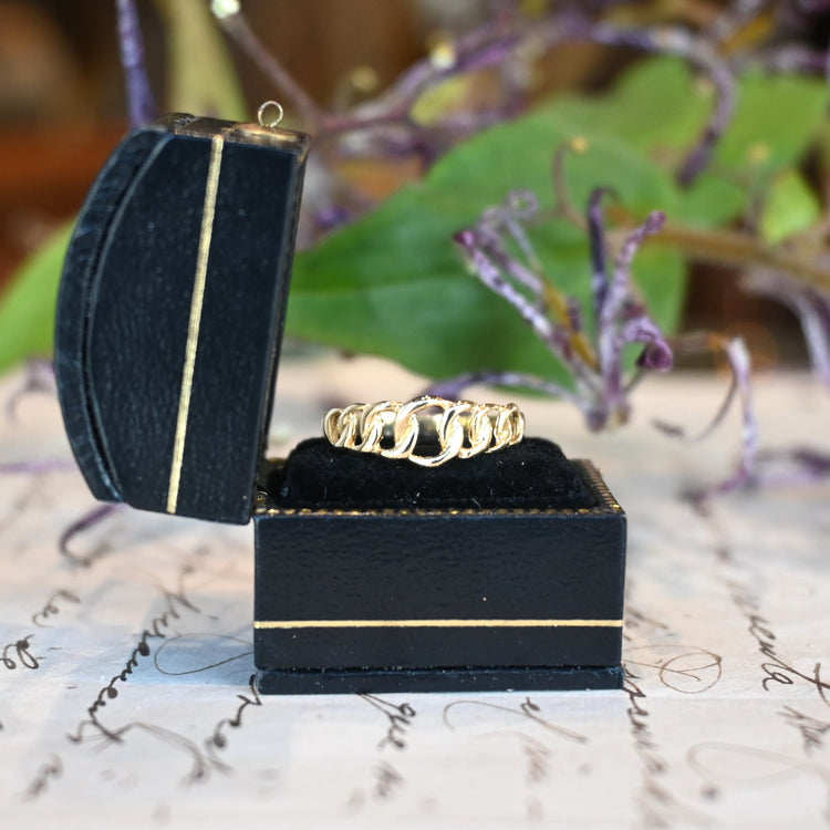 可愛らしい デザインリング