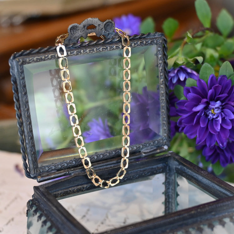 シンプルな ゴールドブレスレット