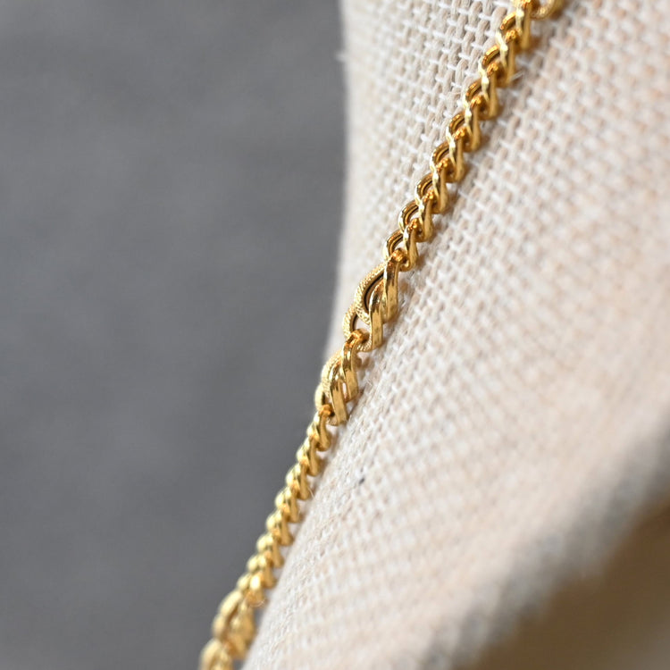 華やかな フィガロネックレス from ITALY