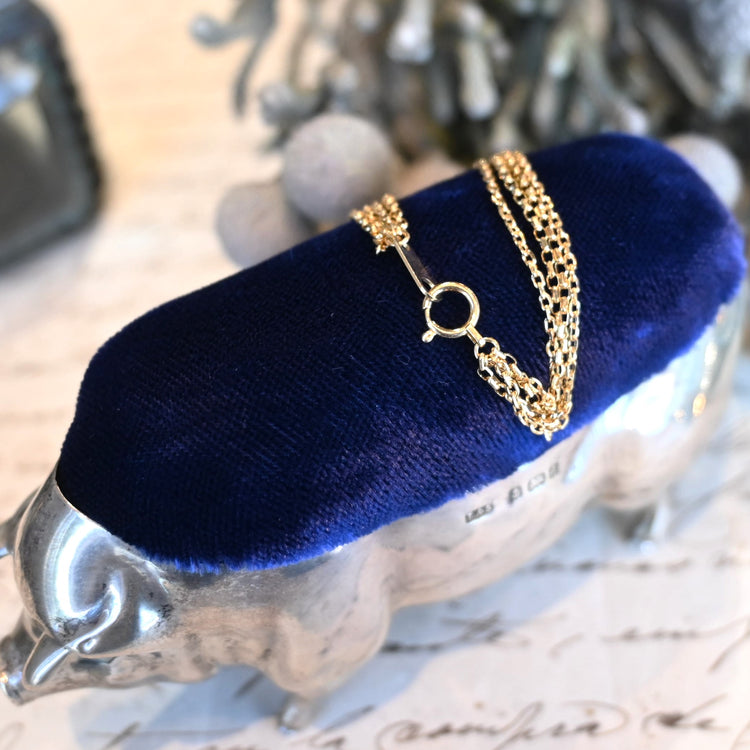 繊細な輝きが美しい 4連ブレスレット