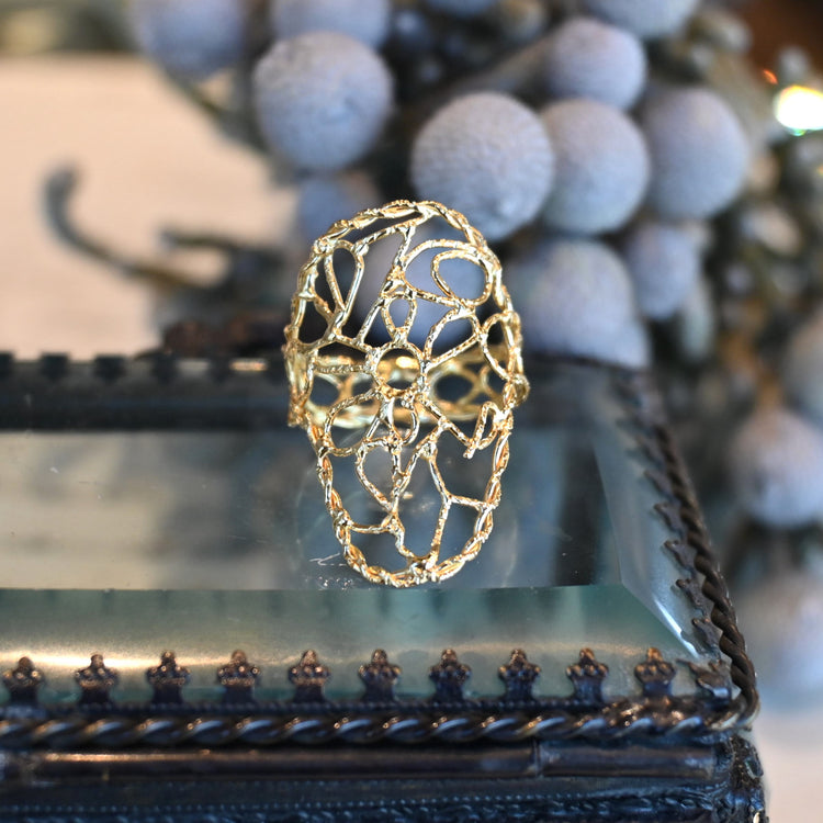 大振りな デザインリング