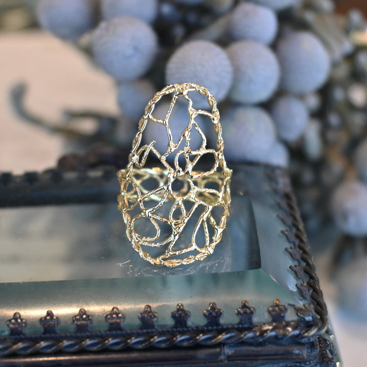 大振りな デザインリング