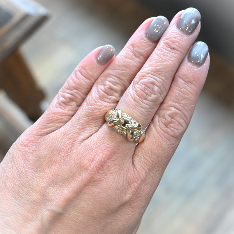 ブルガリ トリカダイヤモンドリング