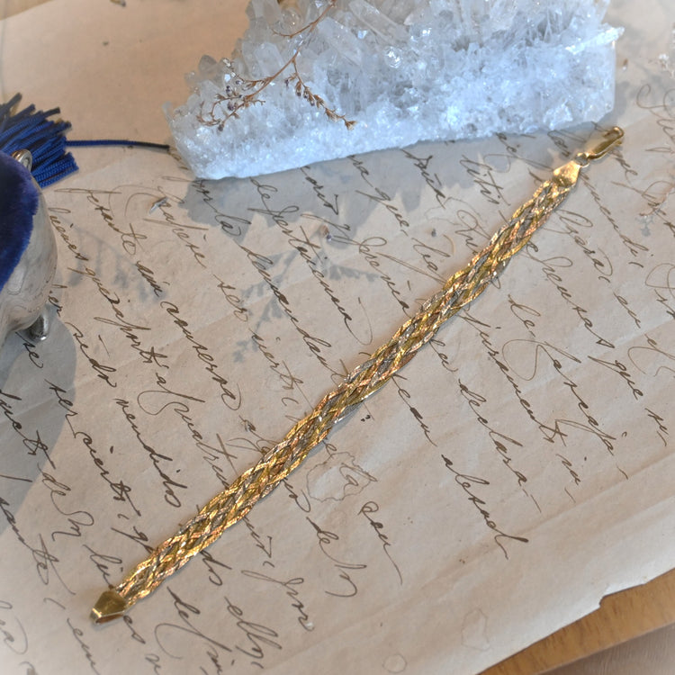 3colorが上品な 編み込みブレスレット from ITALY