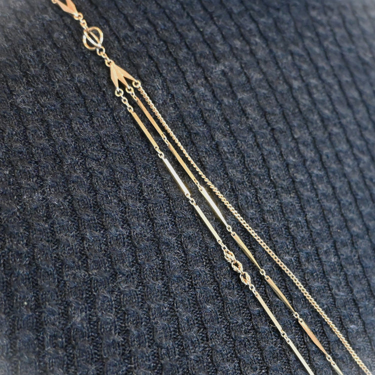 ロングネックレス