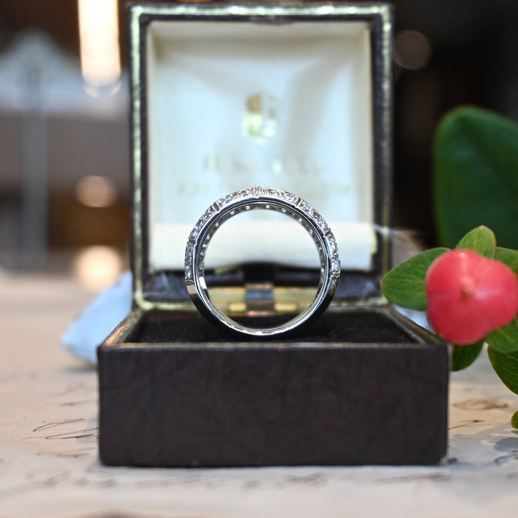 存在感のある ダイヤモンドデザインリング