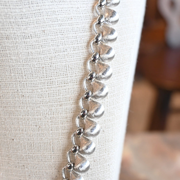 表情を変える デザインネックレス