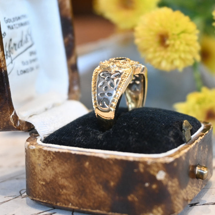 ユニークなサファイア コンビデザインリング