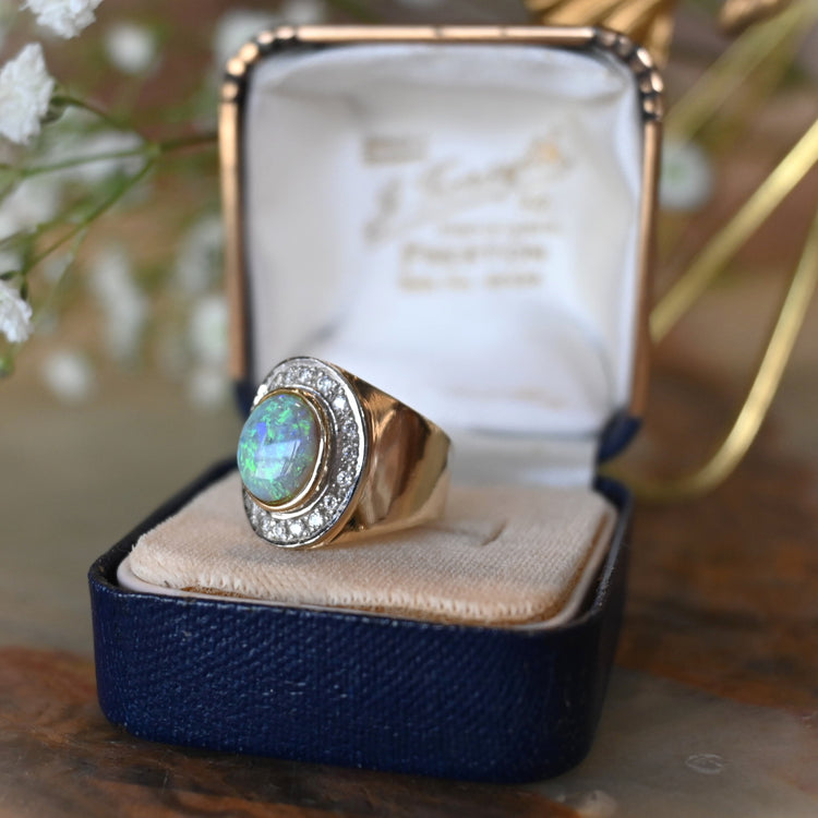 取り巻きのダイヤが美しいオパールリング fromU.S.A