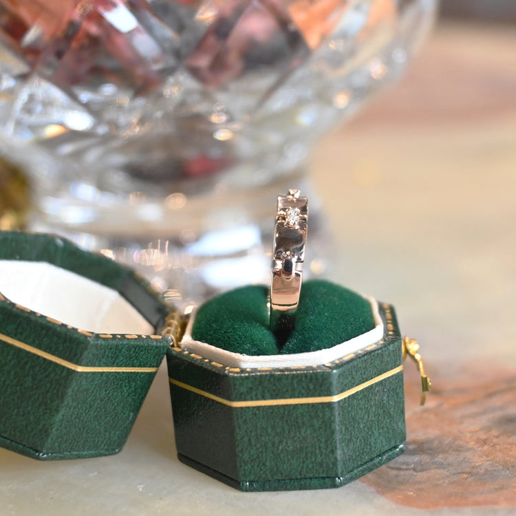 Star jewelry 上品なダイヤモンドリング