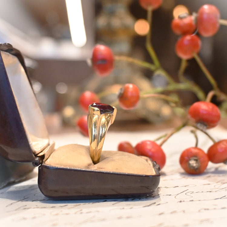 ガーネット リング