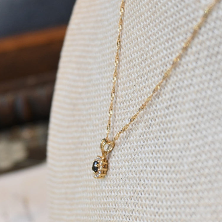 サファイアトップ ネックレス