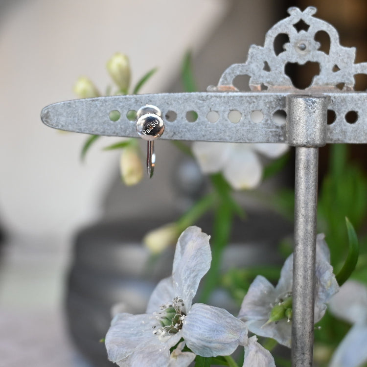 サファイア プラチナイヤリング