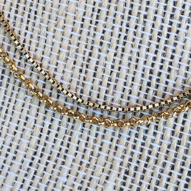 シンプルな ベネチアンチェーン